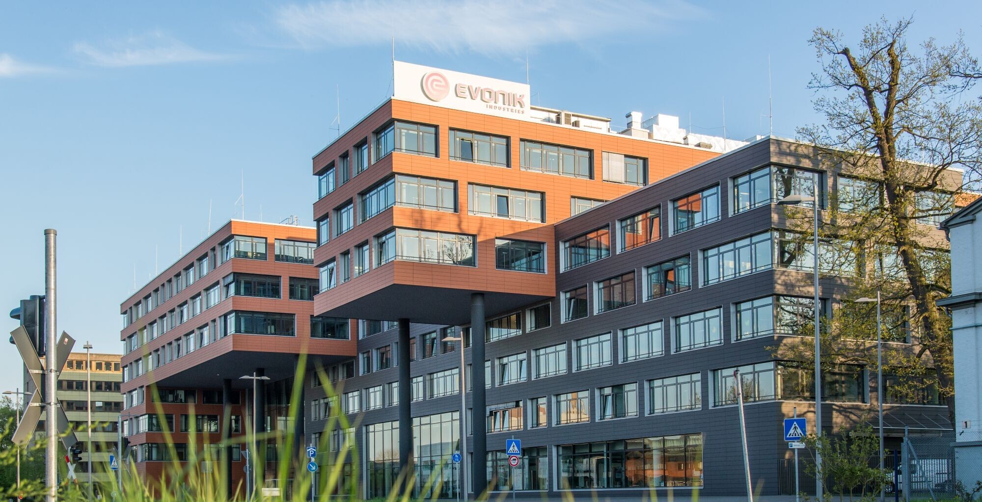 Evonik Industries