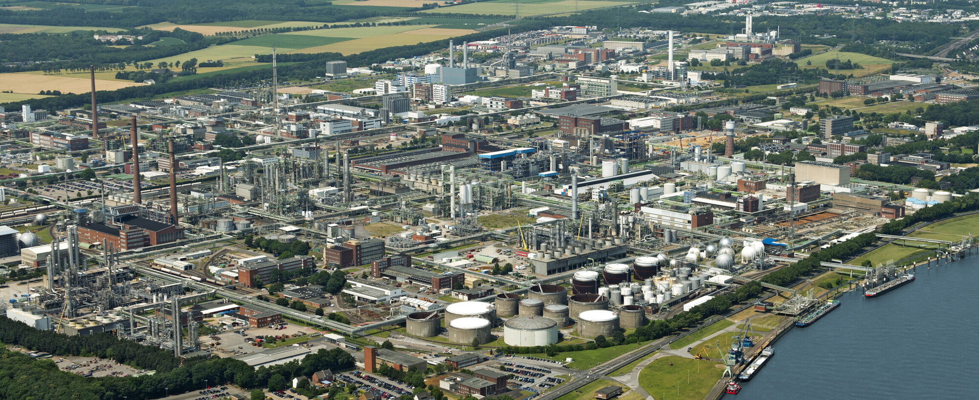 LANXESS